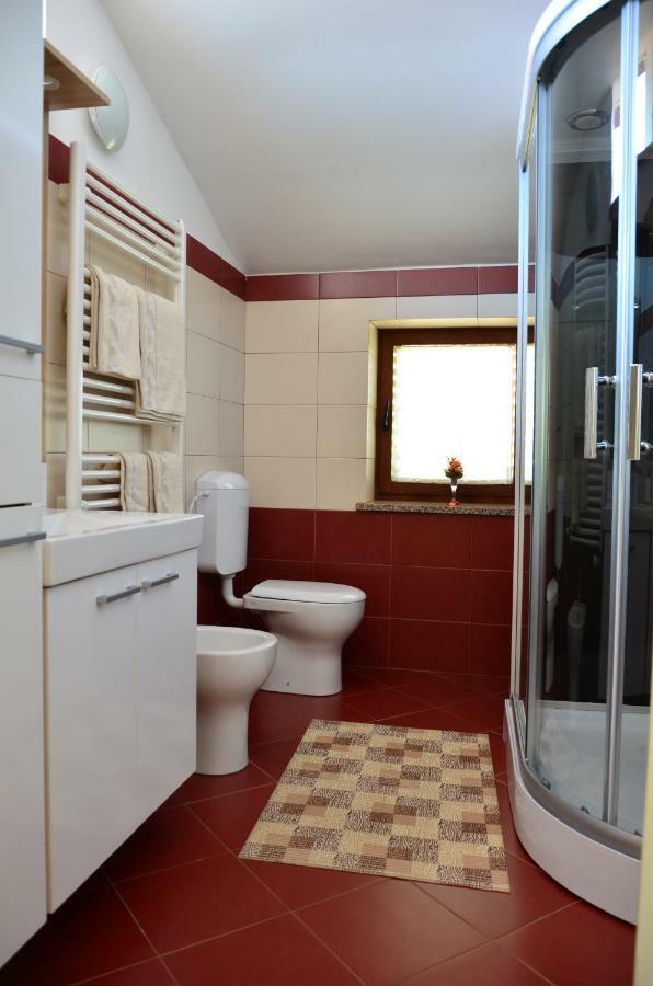Apartma Louis Dutovlje Exterior photo